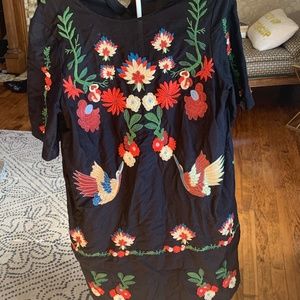 Zara woman fully lined embroidered dress. Worn once.‎